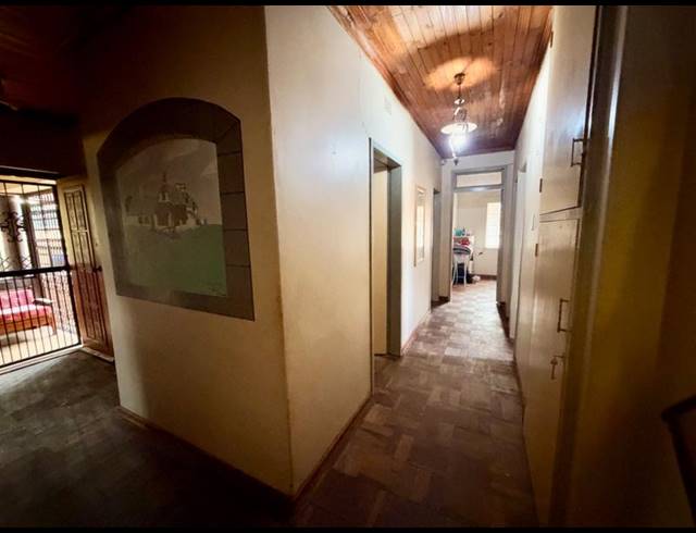 3 BEDROOM HOUSE FOR SALE IN VANDERBIJLPARK CW 5